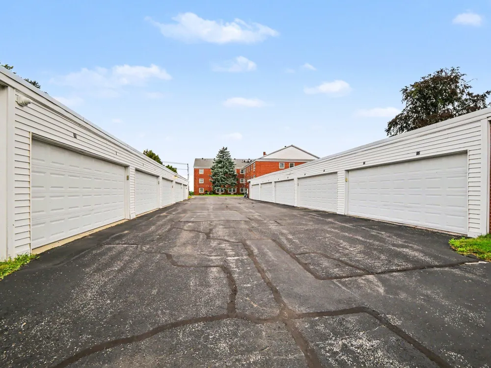 1249 Lakeshore Drive #315 Muskegon City, MI 49441