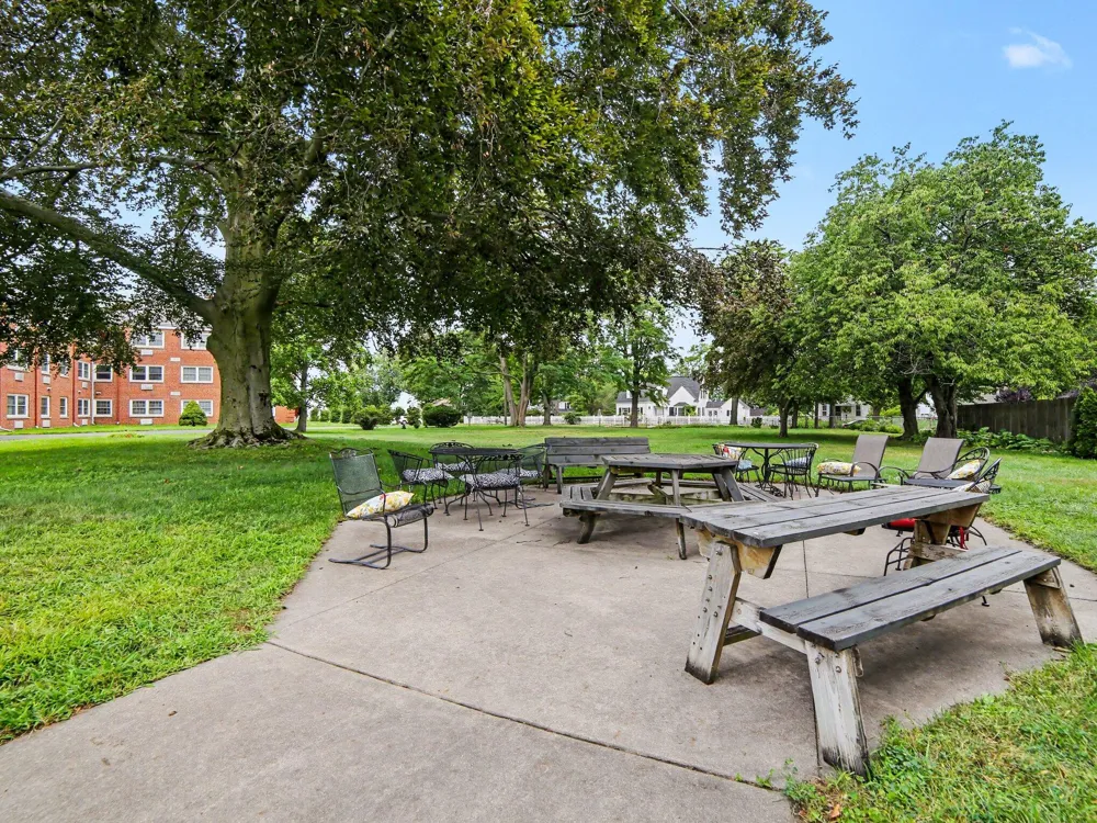 1249 Lakeshore Drive #315 Muskegon City, MI 49441