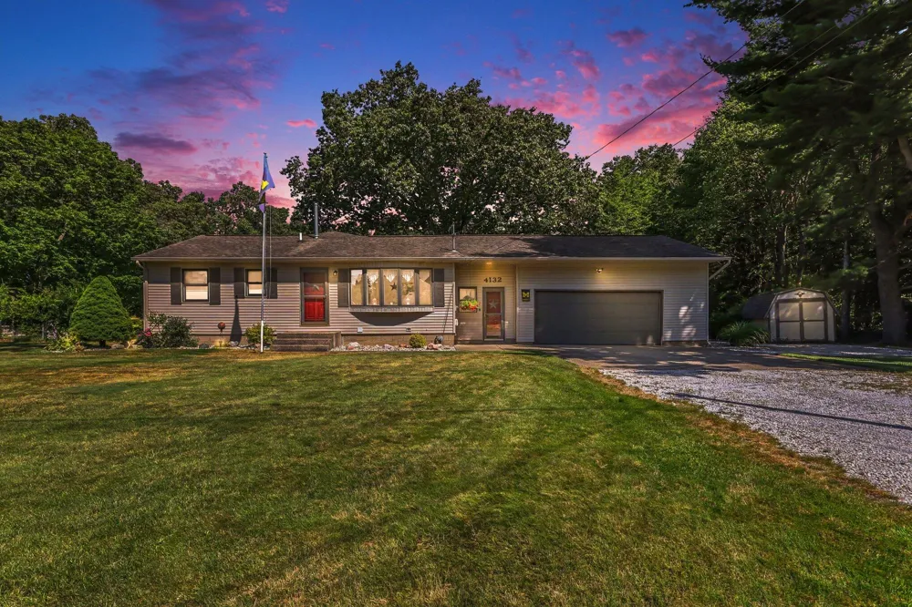 4132 Tean-Mar Avenue Sullivan Township, MI 49444