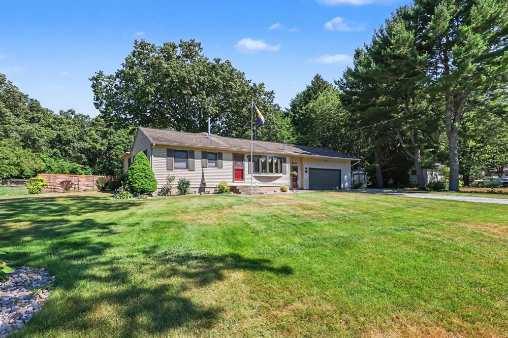 4132 Tean-Mar Avenue Sullivan Township, MI 49444