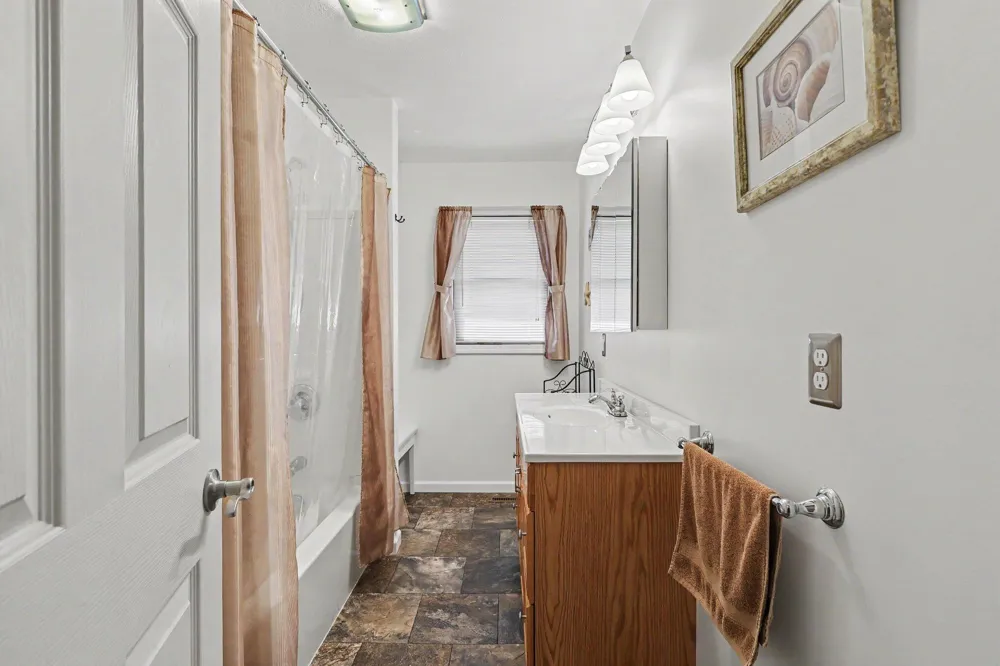 4132 Tean-Mar Avenue Sullivan Township, MI 49444