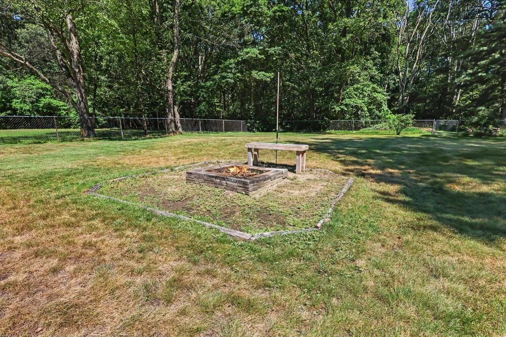 4132 Tean-Mar Avenue Sullivan Township, MI 49444
