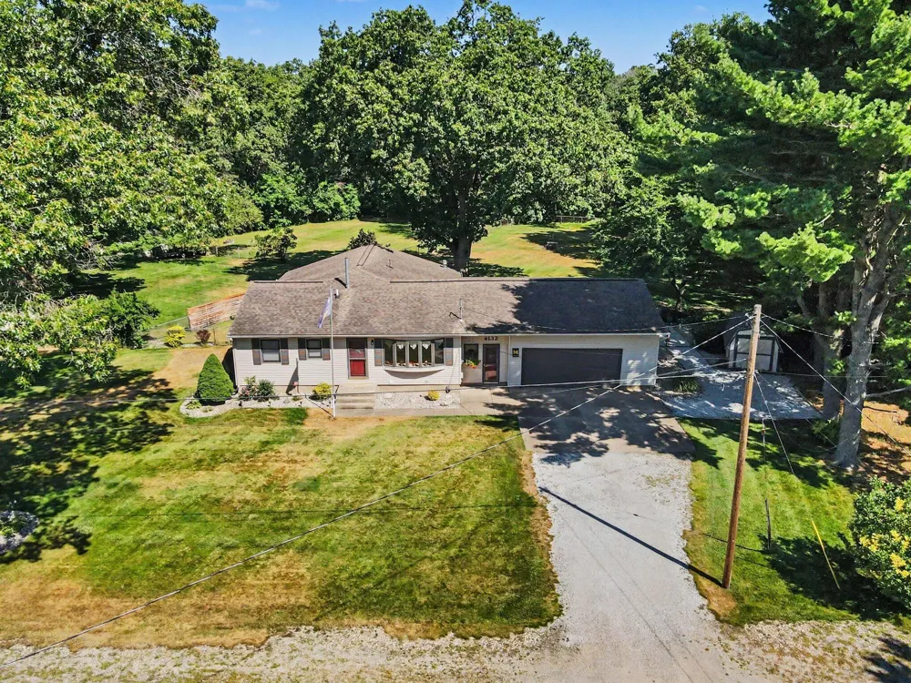 4132 Tean-Mar Avenue Sullivan Township, MI 49444