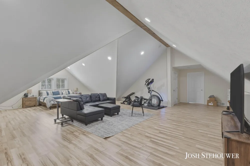 914 S Hilton Park Road Egelston Township, MI 49442