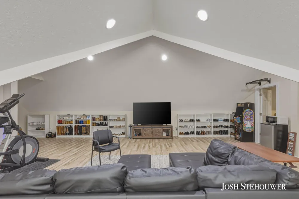 914 S Hilton Park Road Egelston Township, MI 49442