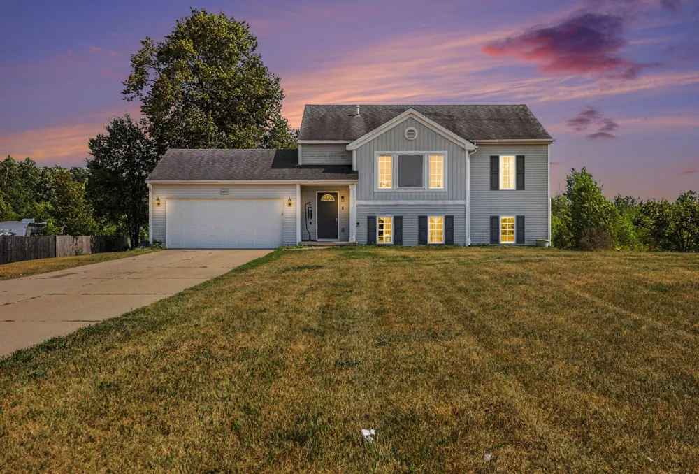 14627 Ivorystone Drive NE Nelson Township, MI 49319