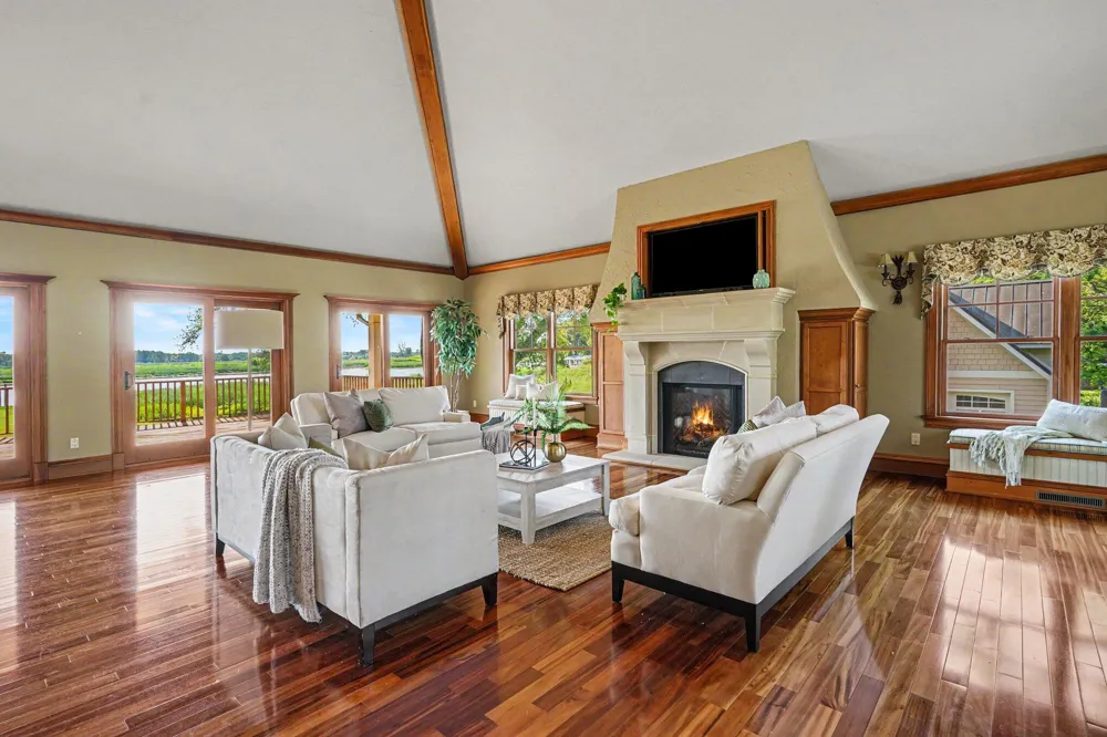 14848 152nd Avenue Grand Haven Charter Township, MI 49417