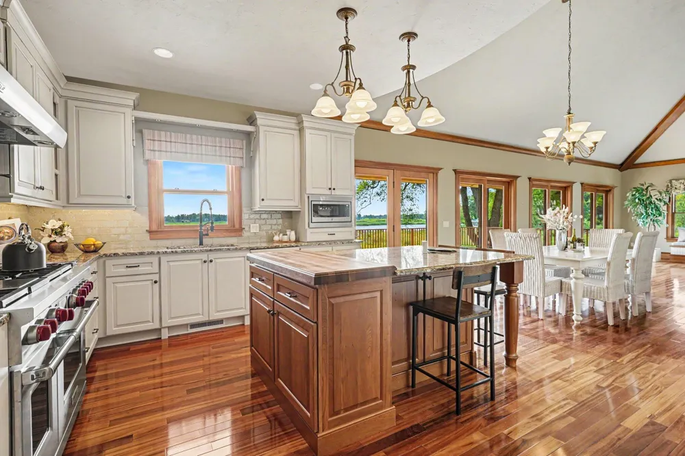 14848 152nd Avenue Grand Haven Charter Township, MI 49417