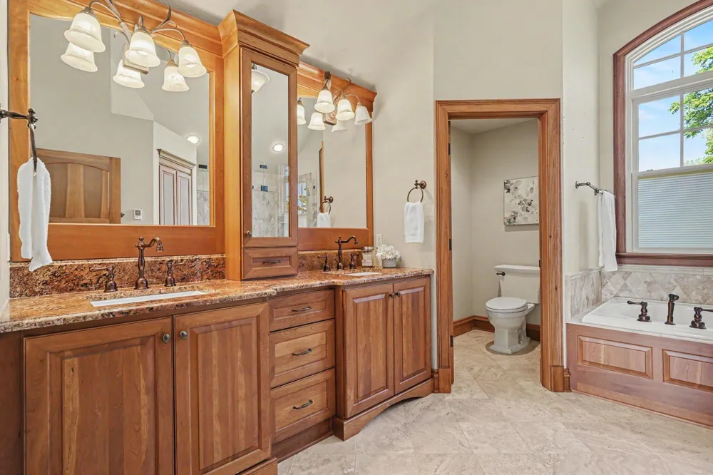 14848 152nd Avenue Grand Haven Charter Township, MI 49417