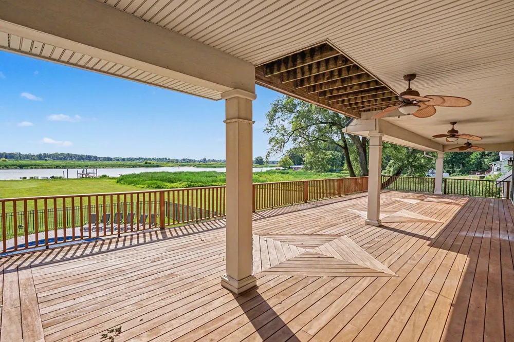 14848 152nd Avenue Grand Haven Charter Township, MI 49417