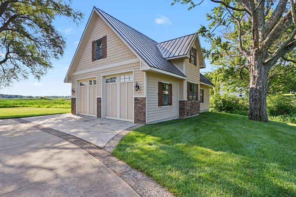 14848 152nd Avenue Grand Haven Charter Township, MI 49417