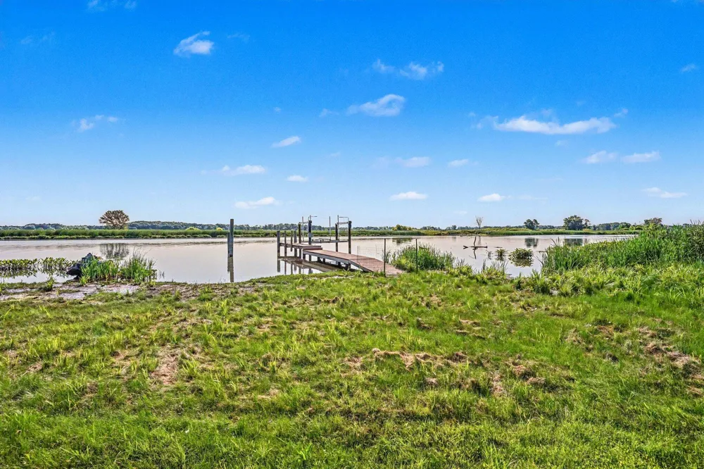 14848 152nd Avenue Grand Haven Charter Township, MI 49417