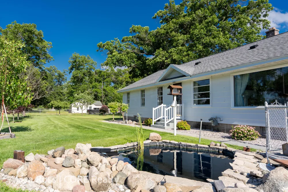 7601 E Apple Avenue Egelston Township, MI 49442