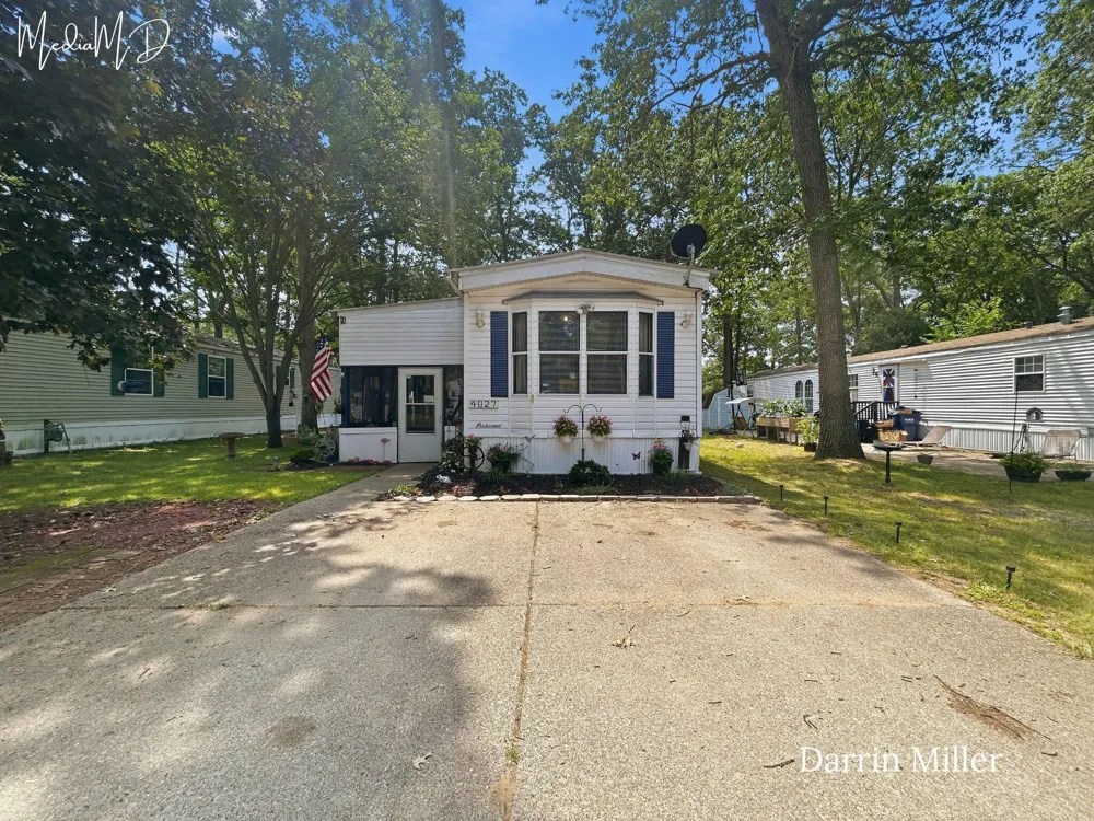 4927 Winesap Drive Muskegon Charter Township, MI 49442