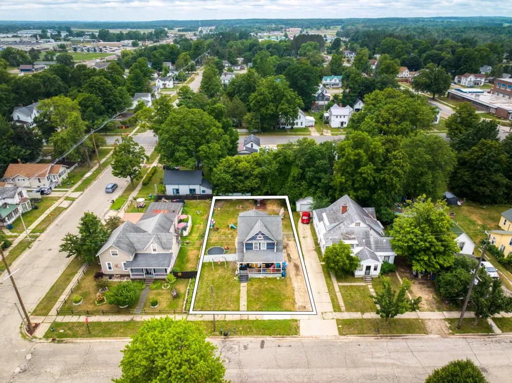 211 Pine Street Evart City, MI 49631