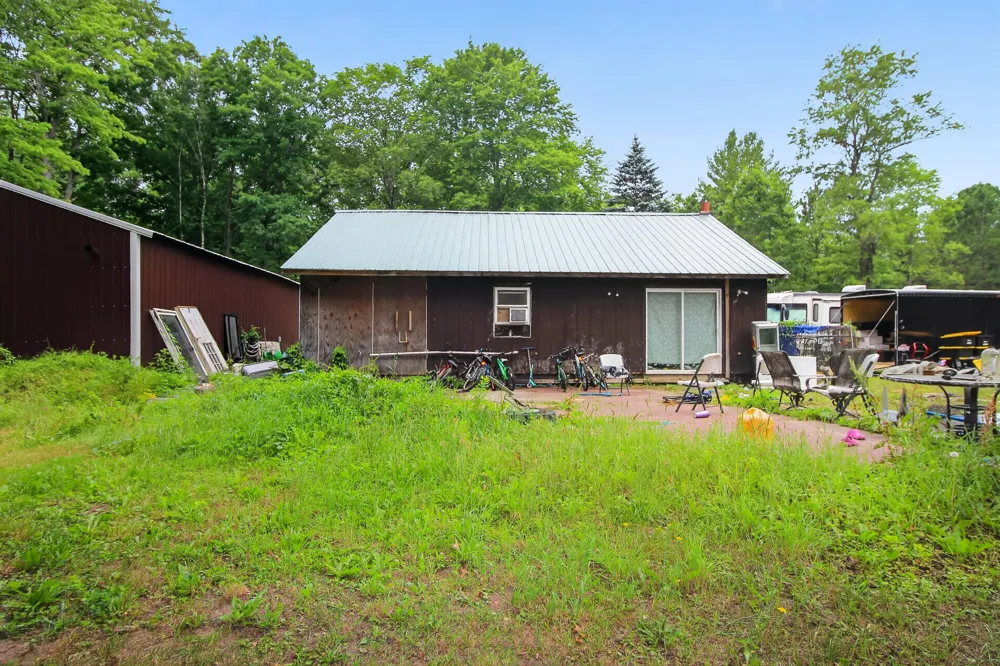 6742 150th Avenue Cedar Township, MI 49639