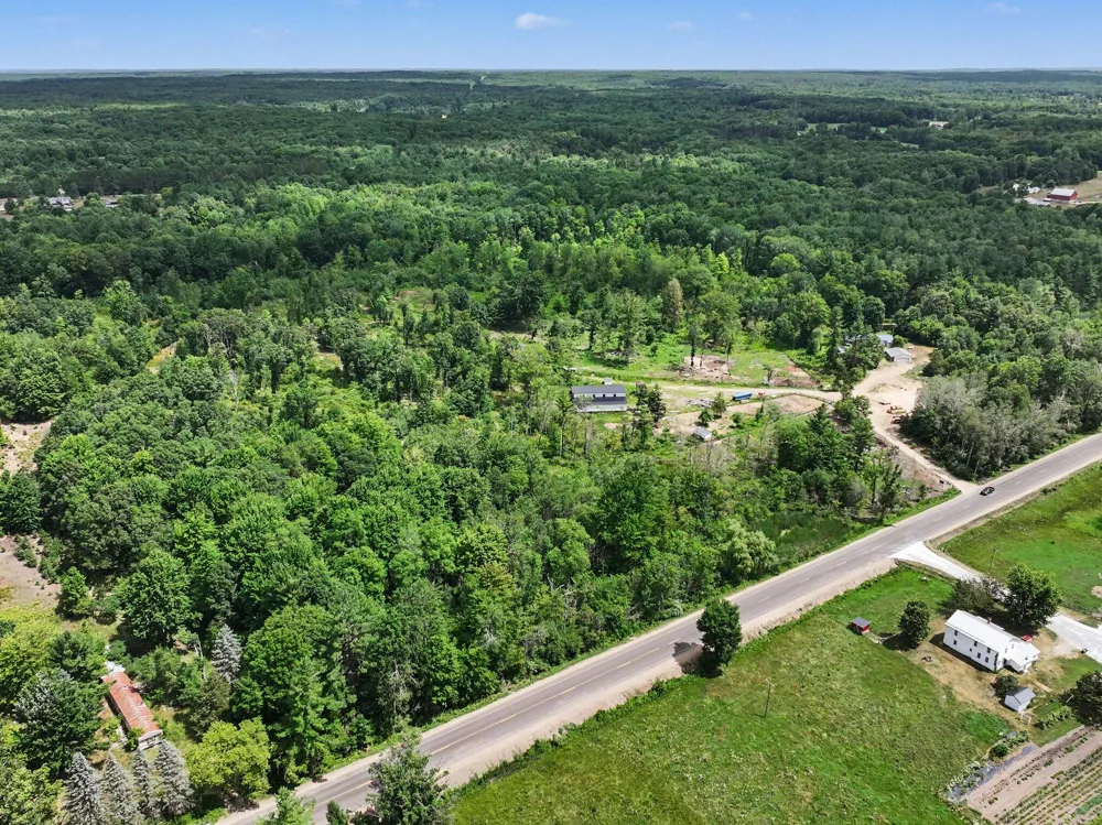 17290 Pierce Road Unknown, MI 49346