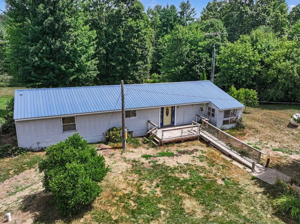 17290 Pierce Road Unknown, MI 49346