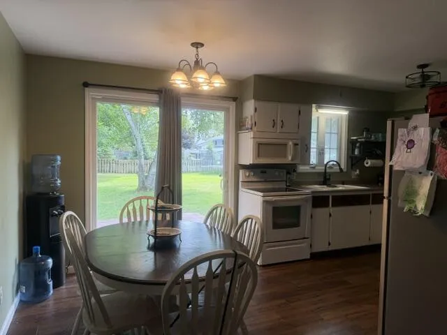 604 Cherokee Drive Fremont City, MI 49412
