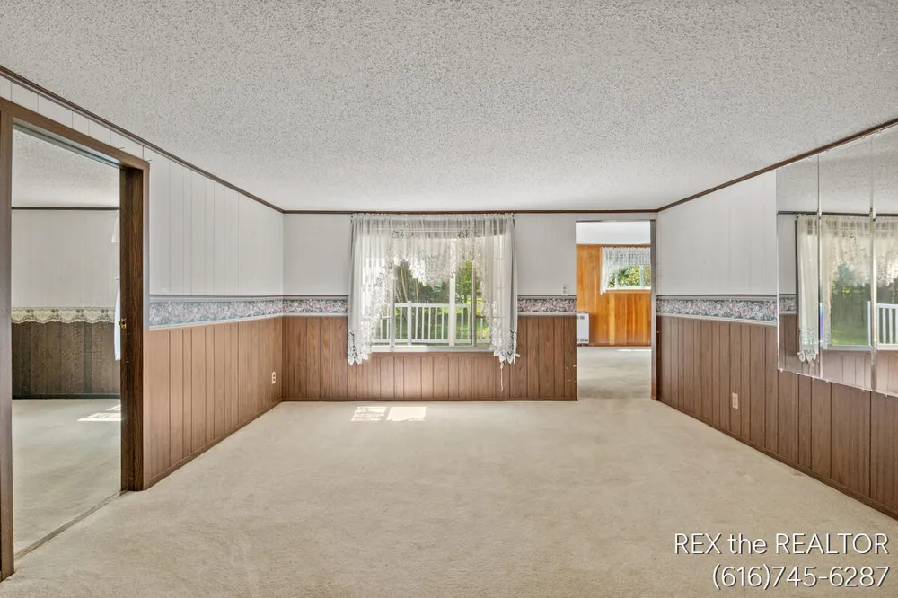 167 W Brooks Street Newaygo City, MI 49337