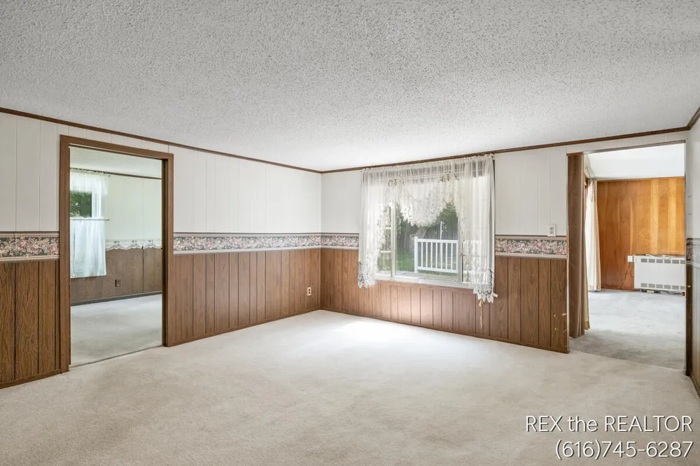 167 W Brooks Street Newaygo City, MI 49337