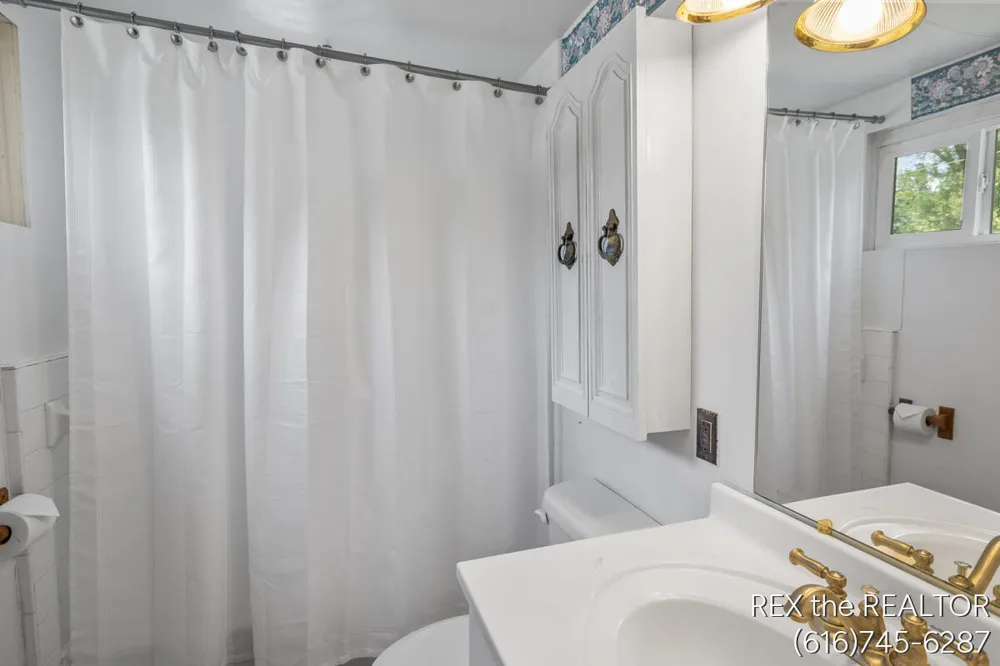 167 W Brooks Street Newaygo City, MI 49337