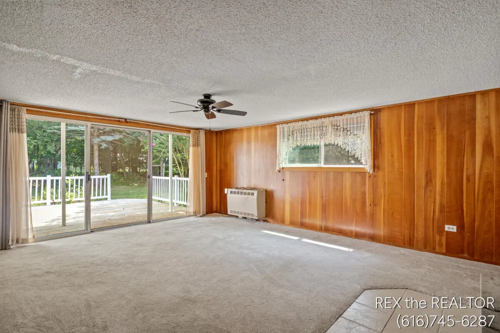 167 W Brooks Street Newaygo City, MI 49337