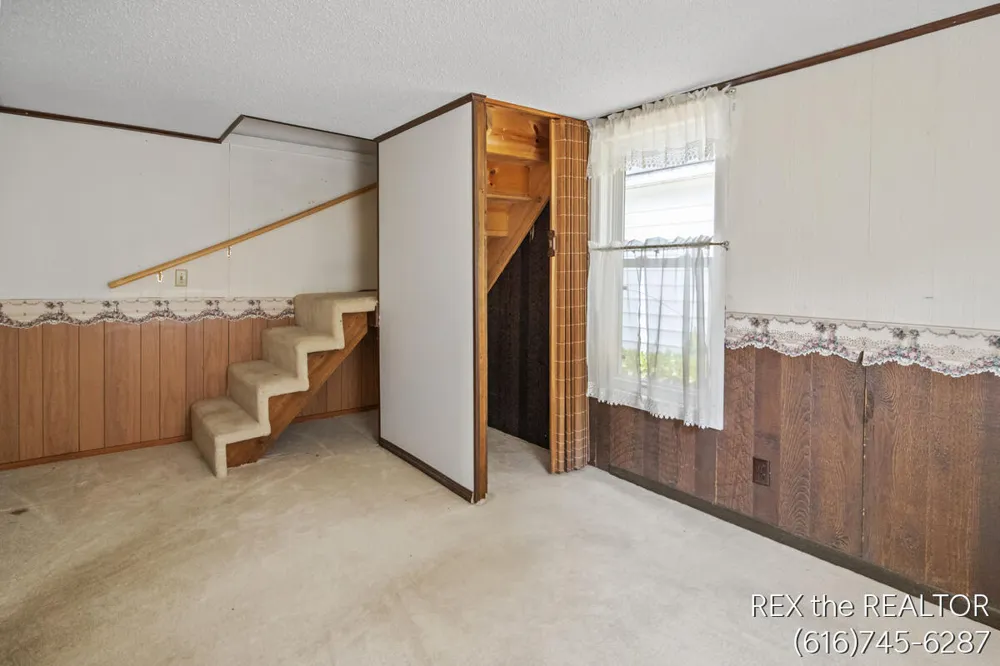 167 W Brooks Street Newaygo City, MI 49337