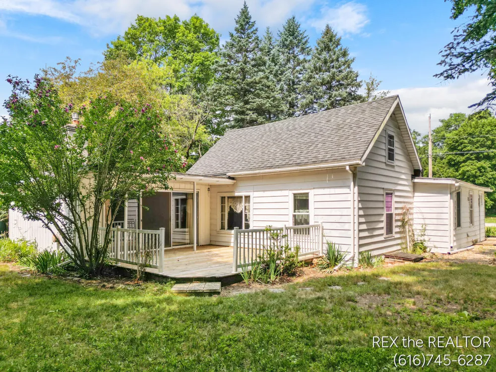 167 W Brooks Street Newaygo City, MI 49337