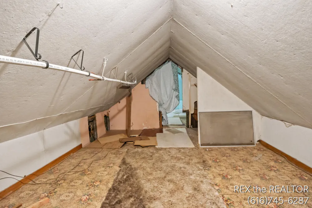 167 W Brooks Street Newaygo City, MI 49337