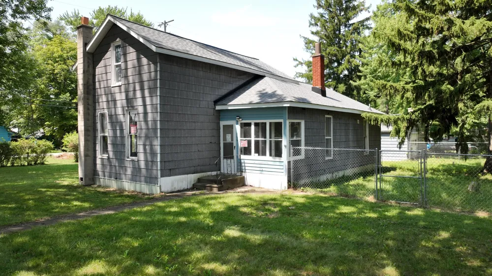 400 Shattuck Road Saginaw Charter Township, MI 48604