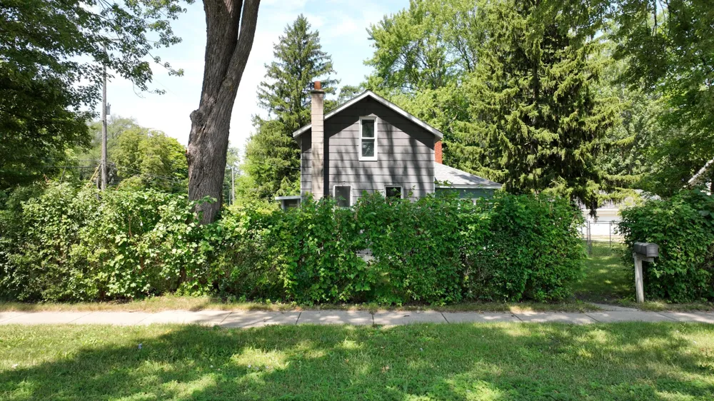400 Shattuck Road Saginaw Charter Township, MI 48604