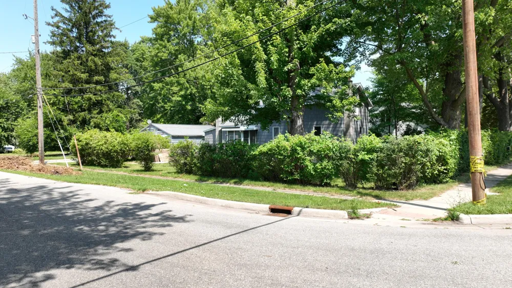 400 Shattuck Road Saginaw Charter Township, MI 48604