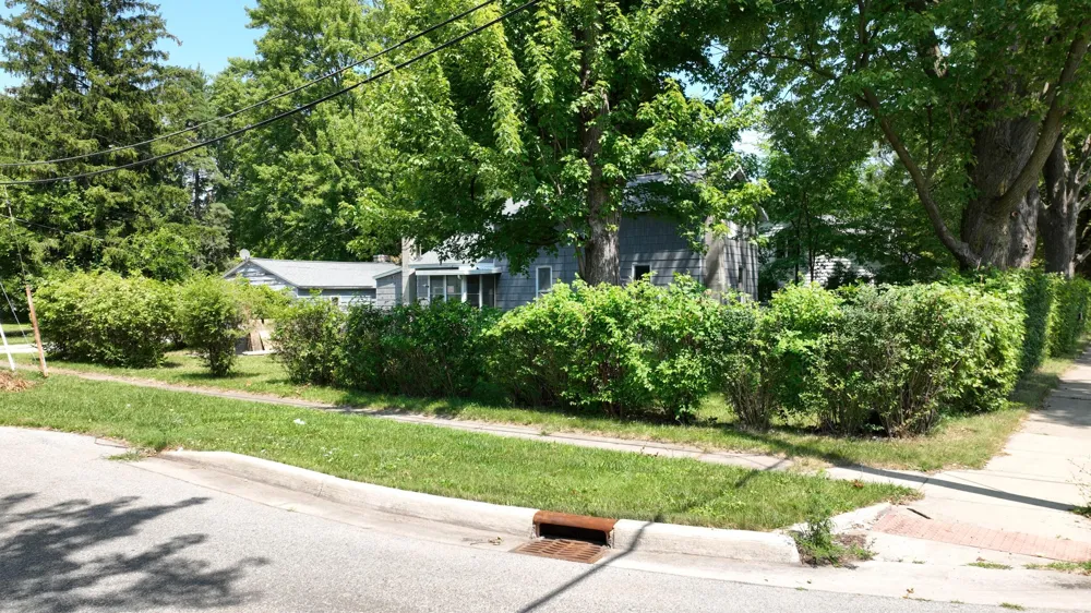 400 Shattuck Road Saginaw Charter Township, MI 48604