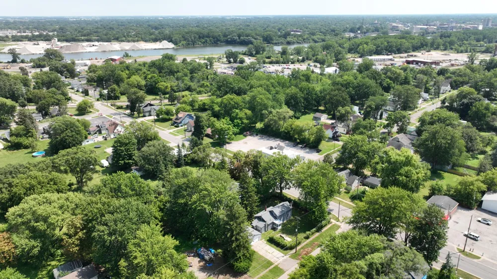 400 Shattuck Road Saginaw Charter Township, MI 48604