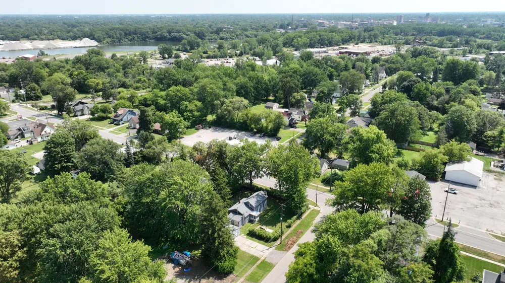 400 Shattuck Road Saginaw Charter Township, MI 48604