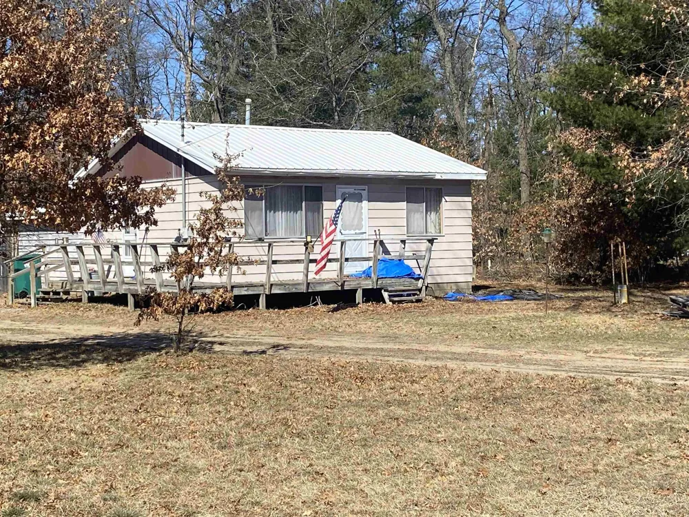 4038 W Brookview Drive Mills Township, MI 48756