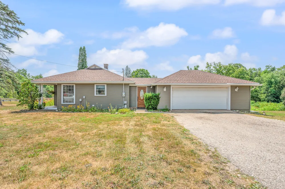 21021 19 Mile Road Green Charter Township, MI 49307