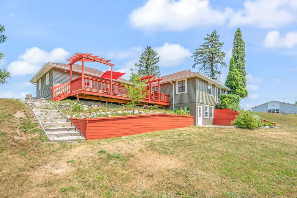21021 19 Mile Road Green Charter Township, MI 49307