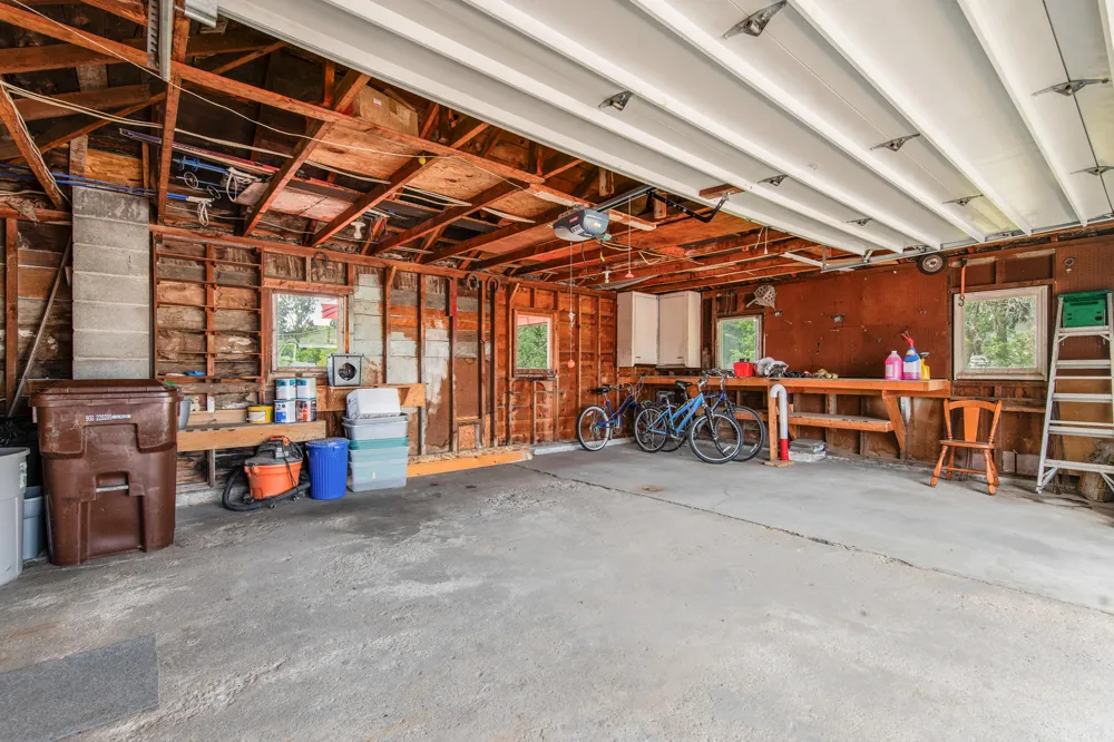 21021 19 Mile Road Green Charter Township, MI 49307