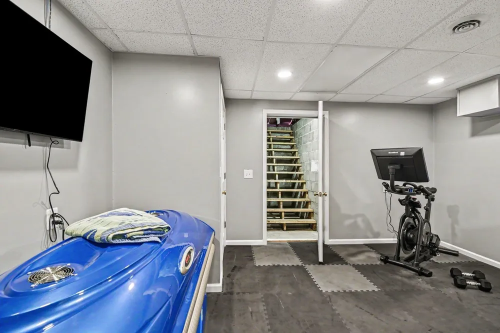 6260 Evergreen Plainfield Township, MI 48739