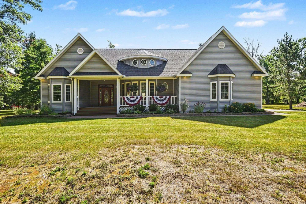 6260 Evergreen Plainfield Township, MI 48739