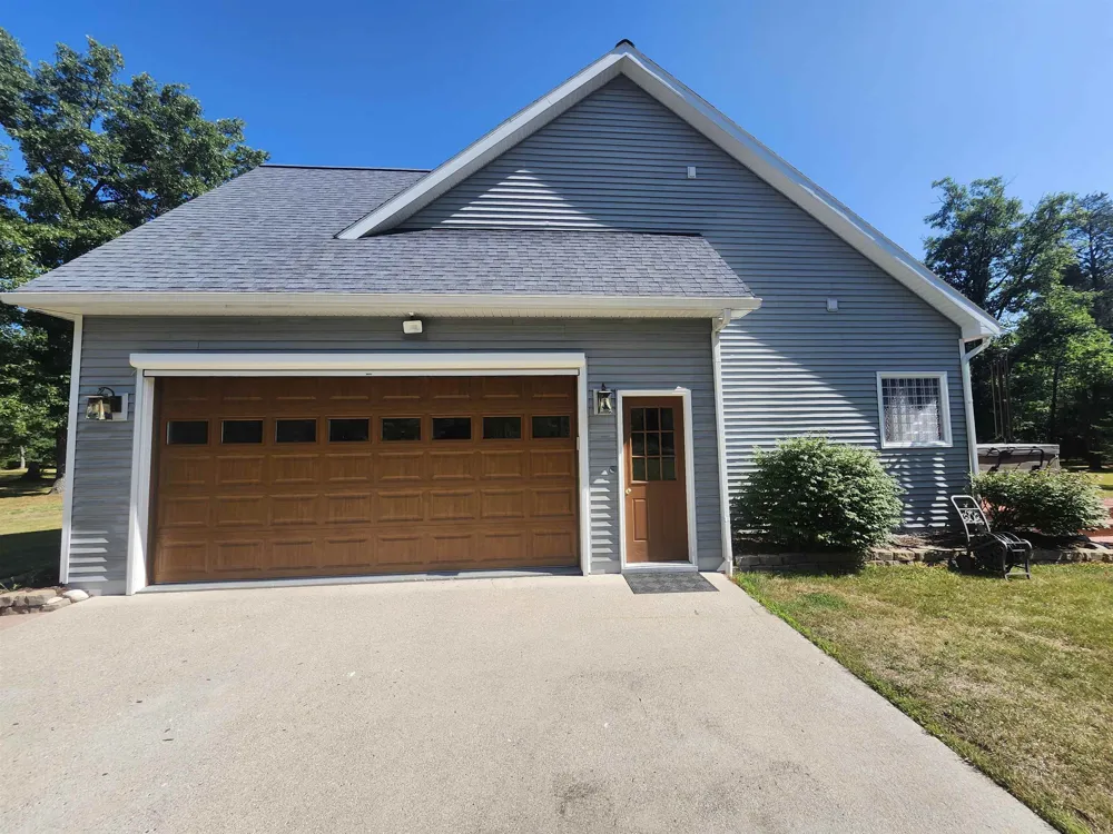 6260 Evergreen Plainfield Township, MI 48739