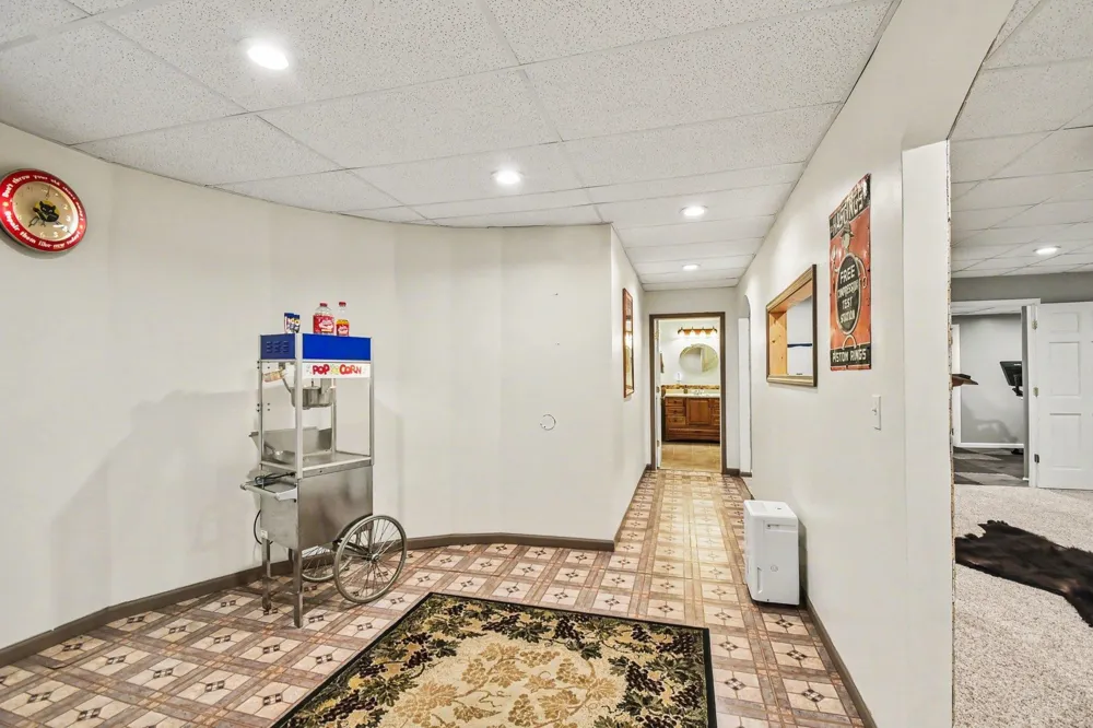 6260 Evergreen Plainfield Township, MI 48739