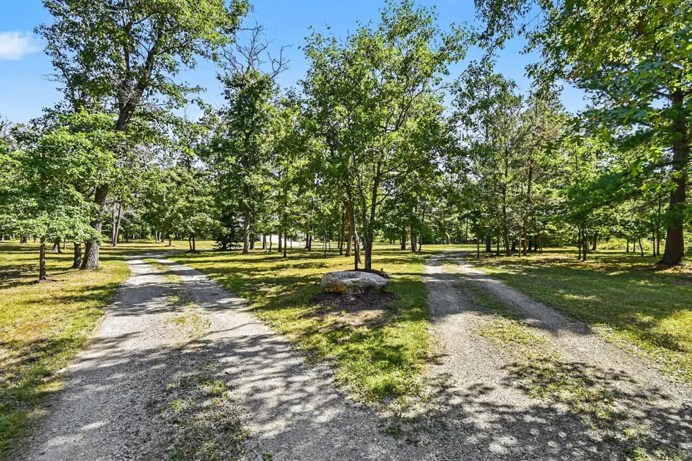 6260 Evergreen Plainfield Township, MI 48739