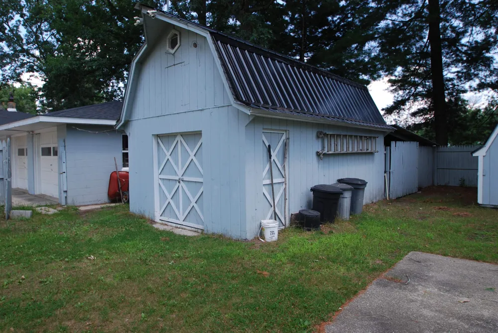 2162 Greenwood Road Mills Township, MI 48756