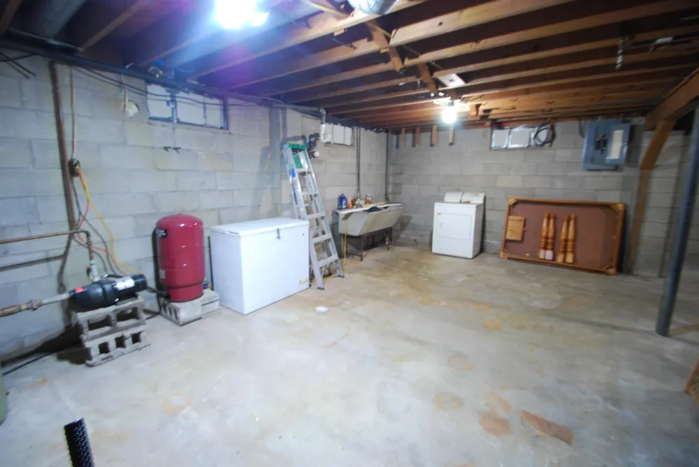 2162 Greenwood Road Mills Township, MI 48756