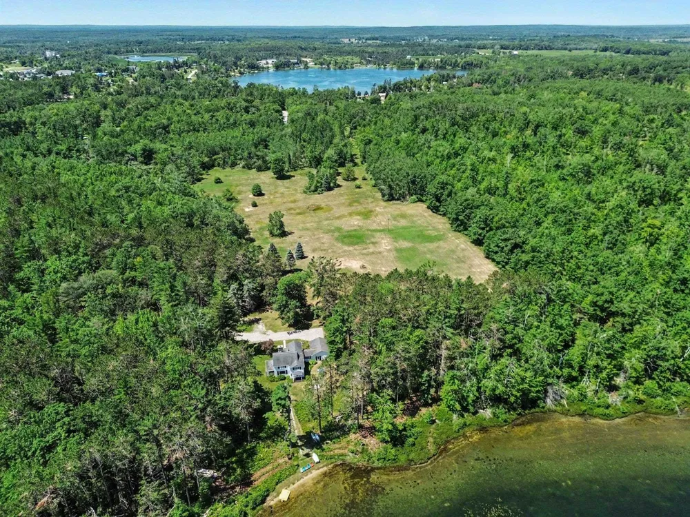 3241 E Trask Lake Road Haynes Township, MI 48742