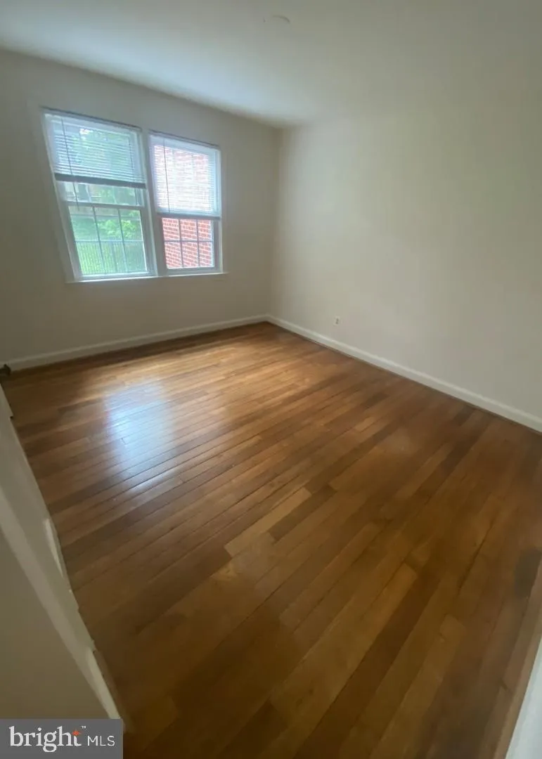 2908 13TH ROAD S #102 Arlington, VA 22204