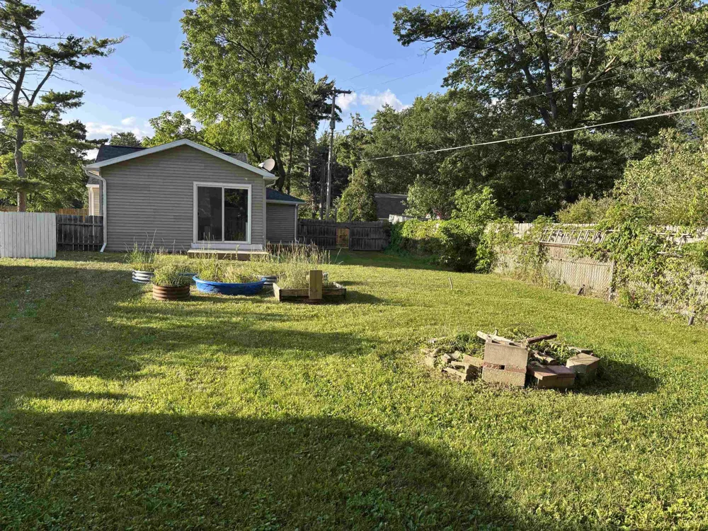 2438 Huron Whitney Township, MI 48763